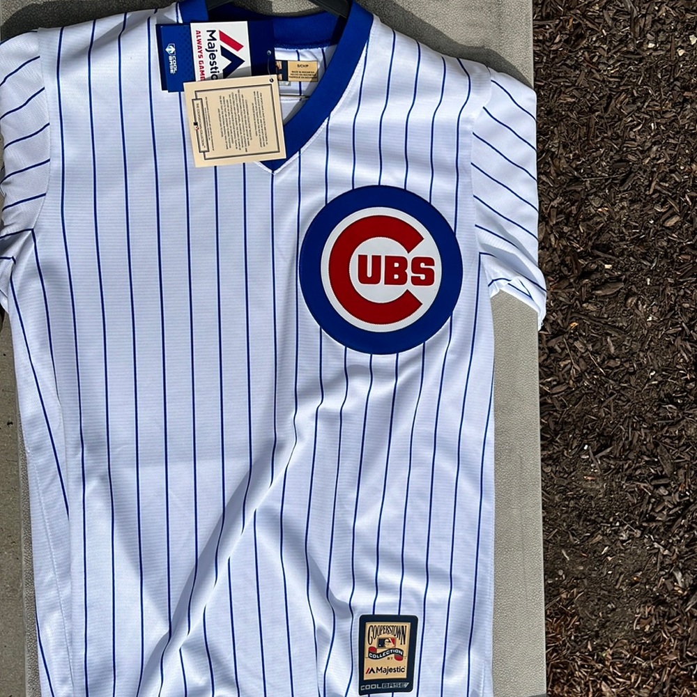 NWT Chicago Cubs majestic cool base jersey.